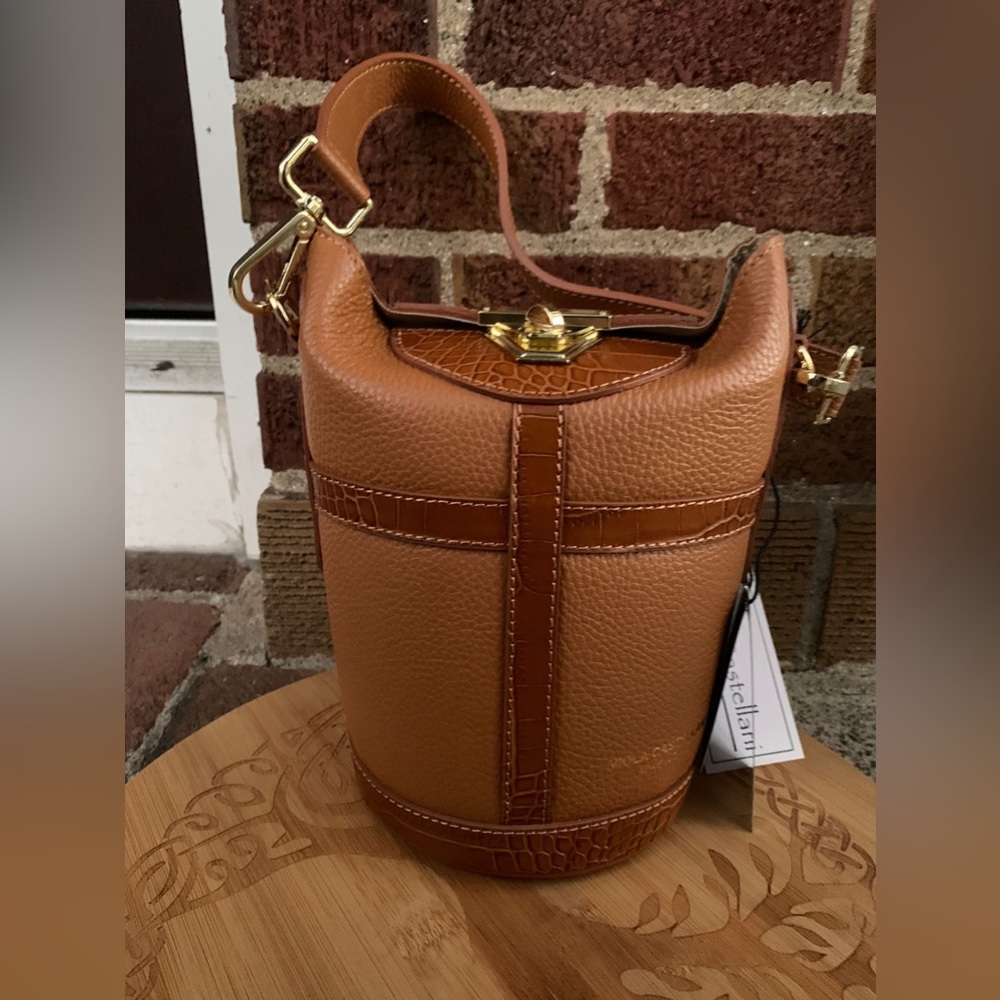 VIOLA CASTELLANI Tan Italian Leather Bucket Turn Lock Satchel
